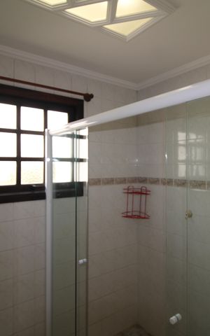 Casa à venda com 380m², 3 quartos e 1 vagaBanheiro da Suíte 1