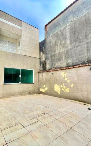 Casa à venda com 160m², 3 quartos e 2 vagas