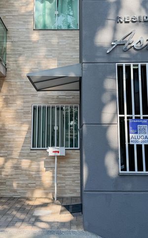 Apartamento à venda com 34m², 1 quarto e sem vaga Apartamento à venda com 34m², 1 quarto e sem vagaFachada + Plaquinha