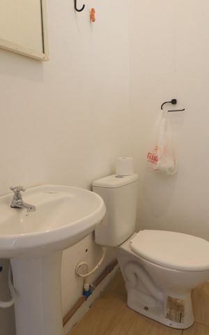 Casa à venda com 170m², 3 quartos e 2 vagasBanheiro da Suíte