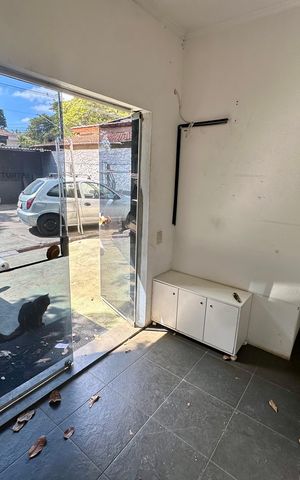 Casa para alugar com 250m², 2 quartos e 10 vagas Casa para alugar com 250m², 2 quartos e 10 vagasSala