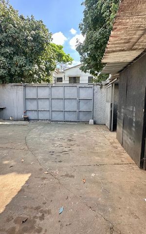 Casa para alugar com 250m², 2 quartos e 10 vagas Casa para alugar com 250m², 2 quartos e 10 vagasGaragem