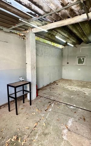 Casa para alugar com 250m², 2 quartos e 10 vagas Casa para alugar com 250m², 2 quartos e 10 vagasGaragem
