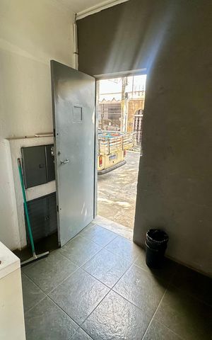 Casa para alugar com 250m², 2 quartos e 10 vagas Casa para alugar com 250m², 2 quartos e 10 vagasSala