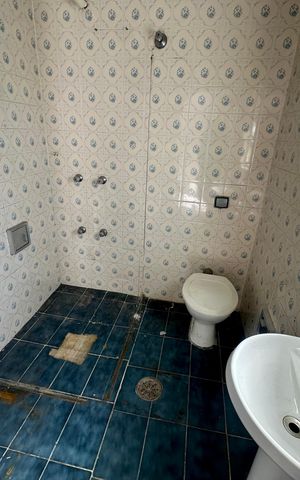 Casa para alugar com 250m², 2 quartos e 10 vagas Casa para alugar com 250m², 2 quartos e 10 vagasBanheiro da Suíte