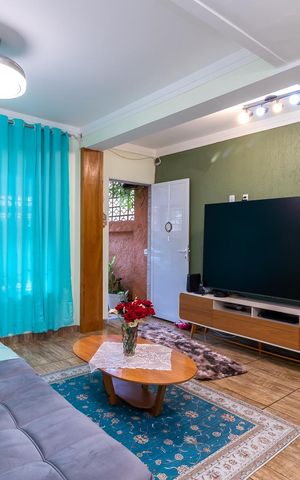 Casa à venda com 155m², 3 quartos e 2 vagasSala