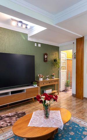 Casa à venda com 155m², 3 quartos e 2 vagasSala