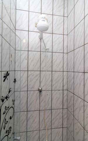 Casa à venda com 155m², 3 quartos e 2 vagasBanheiro social