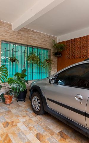 Casa à venda com 155m², 3 quartos e 2 vagasGaragem