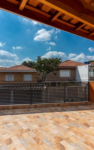 Casa à venda com 155m², 3 quartos e 2 vagasVaranda do Quarto 1