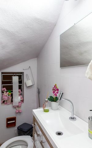 Casa à venda com 155m², 3 quartos e 2 vagasLavabo