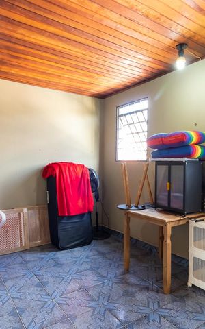 Casa à venda com 155m², 3 quartos e 2 vagasEscritório