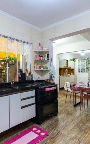 Casa à venda com 155m², 3 quartos e 2 vagasCozinha
