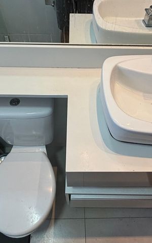 Apartamento para alugar com 52m², 2 quartos e 2 vagas Apartamento para alugar com 52m², 2 quartos e 2 vagasBanheiro
