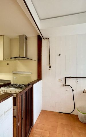 Apartamento para alugar com 180m², 4 quartos e 1 vaga Apartamento para alugar com 180m², 4 quartos e 1 vagaÁrea de serviço