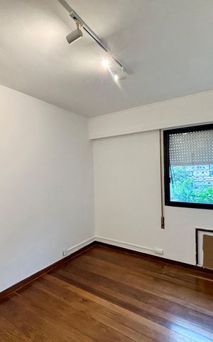 Apartamento para alugar com 180m², 4 quartos e 1 vaga Apartamento para alugar com 180m², 4 quartos e 1 vagaQuarto 1