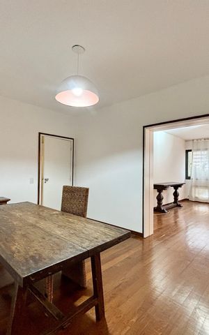 Apartamento para alugar com 180m², 4 quartos e 1 vaga Apartamento para alugar com 180m², 4 quartos e 1 vagaSala de jantar