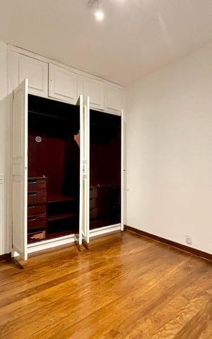 Apartamento para alugar com 180m², 4 quartos e 1 vaga Apartamento para alugar com 180m², 4 quartos e 1 vagaQuarto 2
