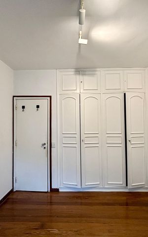 Apartamento para alugar com 180m², 4 quartos e 1 vaga Apartamento para alugar com 180m², 4 quartos e 1 vagaQuarto 1