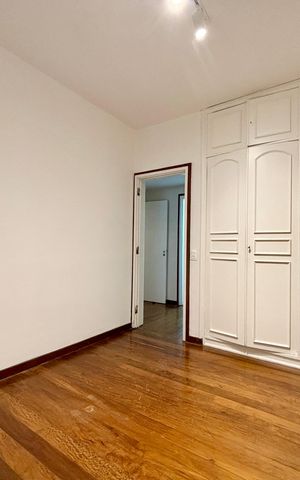 Apartamento para alugar com 180m², 4 quartos e 1 vaga Apartamento para alugar com 180m², 4 quartos e 1 vagaQuarto 2