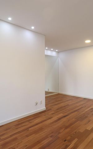 Apartamento à venda com 66m², 2 quartos e 2 vagasSala