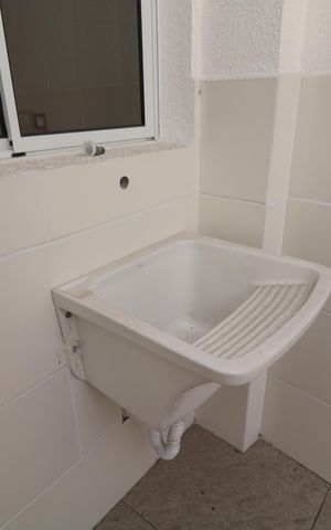 Casa à venda com 55m², 2 quartos e 1 vagaÁrea de serviço