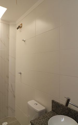 Casa à venda com 55m², 2 quartos e 1 vagaBanheiro da Suíte 2