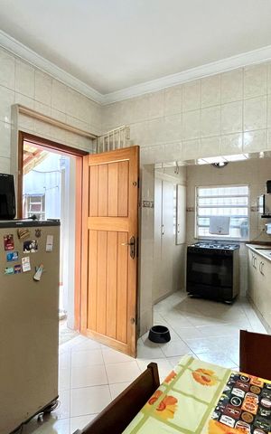 Casa à venda com 180m², 3 quartos e 2 vagasCozinha
