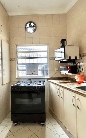 Casa à venda com 180m², 3 quartos e 2 vagasCozinha