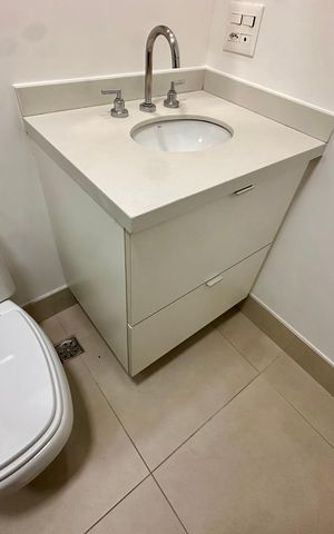 Apartamento para alugar com 64m², 2 quartos e 1 vaga Apartamento para alugar com 64m², 2 quartos e 1 vagaBanheiro Social