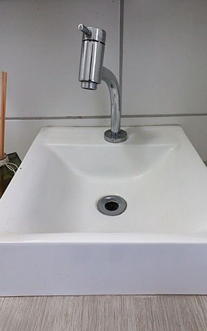 Apartamento à venda com 57m², 2 quartos e 1 vagaBanheiro da Suíte