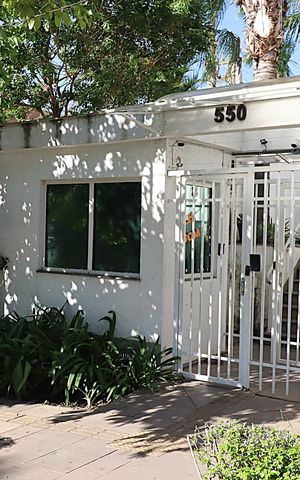 Apartamento à venda com 57m², 2 quartos e 1 vagaFachada e portaria