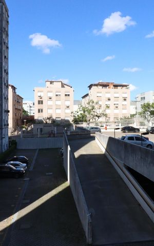 Apartamento à venda com 57m², 2 quartos e 1 vagaVista da Sala