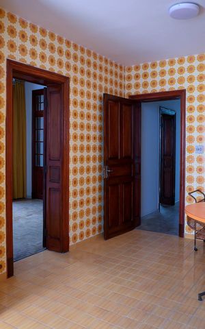 Casa à venda com 283m², 4 quartos e 4 vagasCozinha