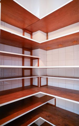 Casa à venda com 283m², 4 quartos e 4 vagasDespensa