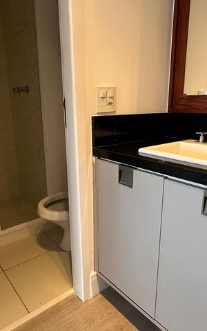 Apartamento à venda com 49m², 1 quarto e 1 vaga Apartamento à venda com 49m², 1 quarto e 1 vagaBanheiro social