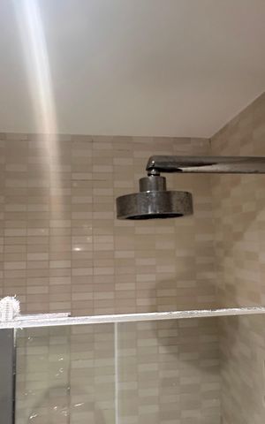 Apartamento à venda com 49m², 1 quarto e 1 vaga Apartamento à venda com 49m², 1 quarto e 1 vagaBanheiro social