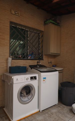 Casa à venda com 109m², 3 quartos e 2 vagasÁrea de Serviço