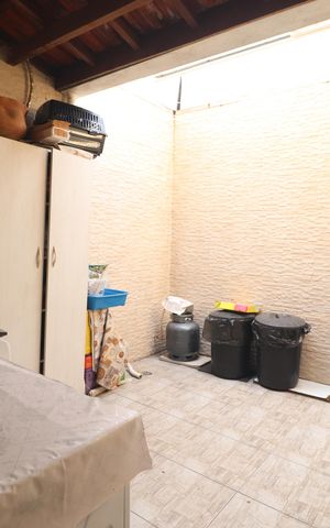 Casa à venda com 109m², 3 quartos e 2 vagasÁrea de Serviço