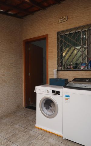 Casa à venda com 109m², 3 quartos e 2 vagasÁrea de Serviço