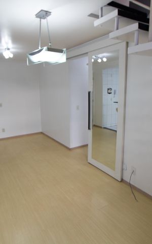 Apartamento à venda com 154m², 3 quartos e 2 vagas Apartamento à venda com 154m², 3 quartos e 2 vagasSala
