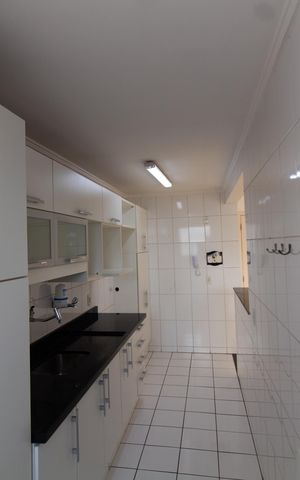 Apartamento à venda com 154m², 3 quartos e 2 vagas Apartamento à venda com 154m², 3 quartos e 2 vagasCozinha