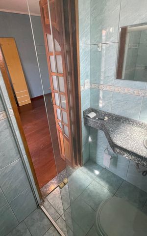 Casa à venda com 260m², 3 quartos e 3 vagas Casa à venda com 260m², 3 quartos e 3 vagasBanheiro da Suíte 2