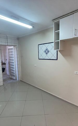Casa à venda com 260m², 3 quartos e 3 vagas Casa à venda com 260m², 3 quartos e 3 vagasCozinha