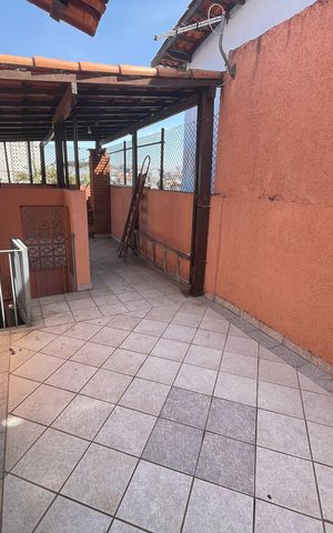Casa à venda com 260m², 3 quartos e 3 vagas Casa à venda com 260m², 3 quartos e 3 vagasQuintal