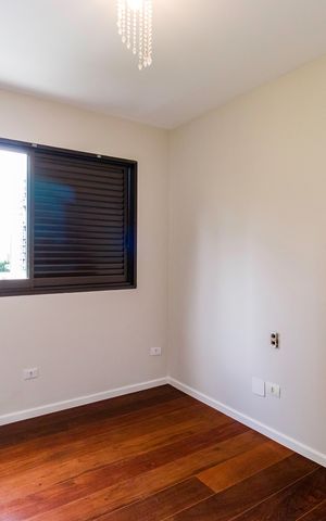 Apartamento à venda com 200m², 4 quartos e 3 vagas Apartamento à venda com 200m², 4 quartos e 3 vagasQuarto 2