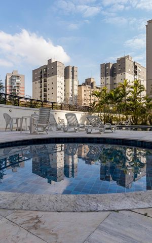 Apartamento à venda com 200m², 4 quartos e 3 vagas Apartamento à venda com 200m², 4 quartos e 3 vagasÁrea comum