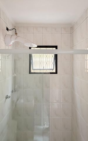 Casa à venda com 100m², 3 quartos e 1 vaga Casa à venda com 100m², 3 quartos e 1 vagaBanheiro da Suíte