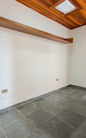 Casa à venda com 100m², 3 quartos e 1 vaga Casa à venda com 100m², 3 quartos e 1 vagaEdícula