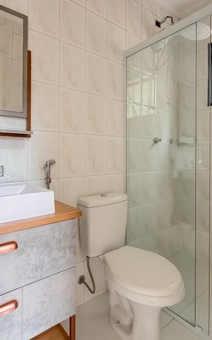 Casa à venda com 100m², 3 quartos e 1 vaga Casa à venda com 100m², 3 quartos e 1 vagaBanheiro da Suíte
